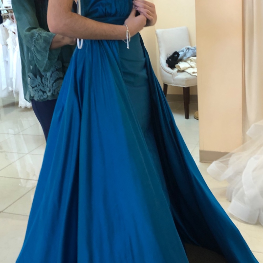 Jovani Halter Dress - NWT no alterations - Picture 4 of 8